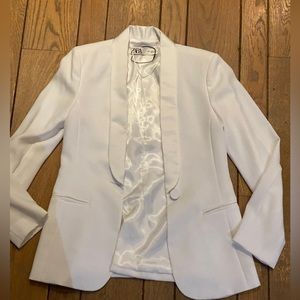 Zara White Blazer w Satin Lapels
